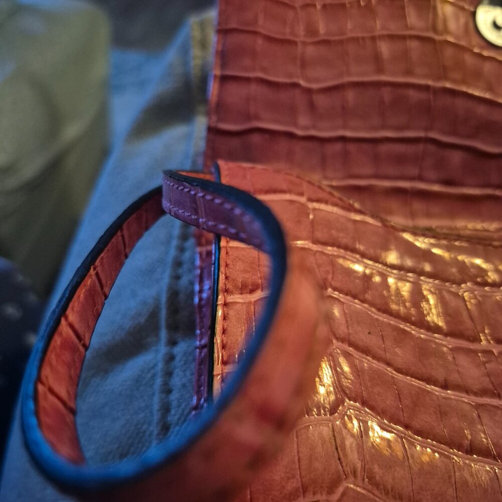 Guess Handbag - Picture 5 of 8